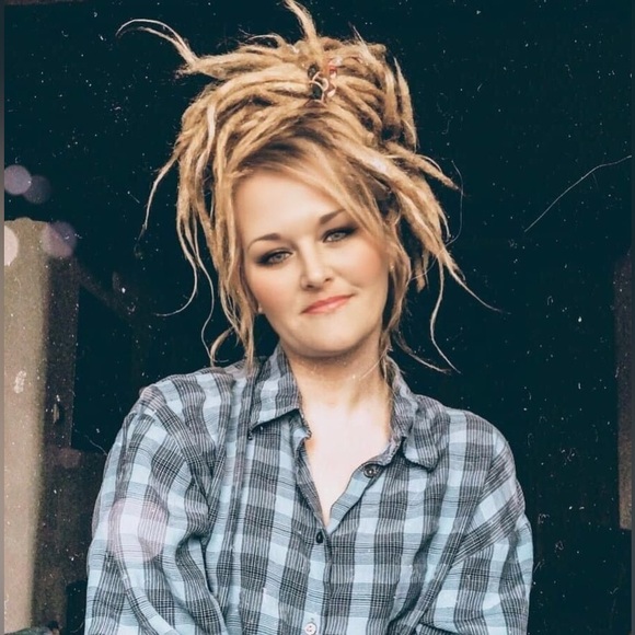 My name is Katrina and I feel very blessed to be a part of the posh community. - Picture 13 of 14